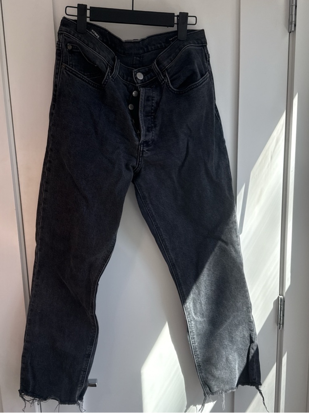Aritzia Women's Straight-Leg Black Jeans